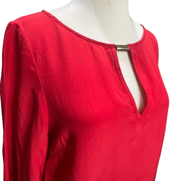 Alice Trixie NYC Silk Shift Dress M Cherry Red Keyhole Neck Bell Sleeve Cocktail - Picture 3 of 15
